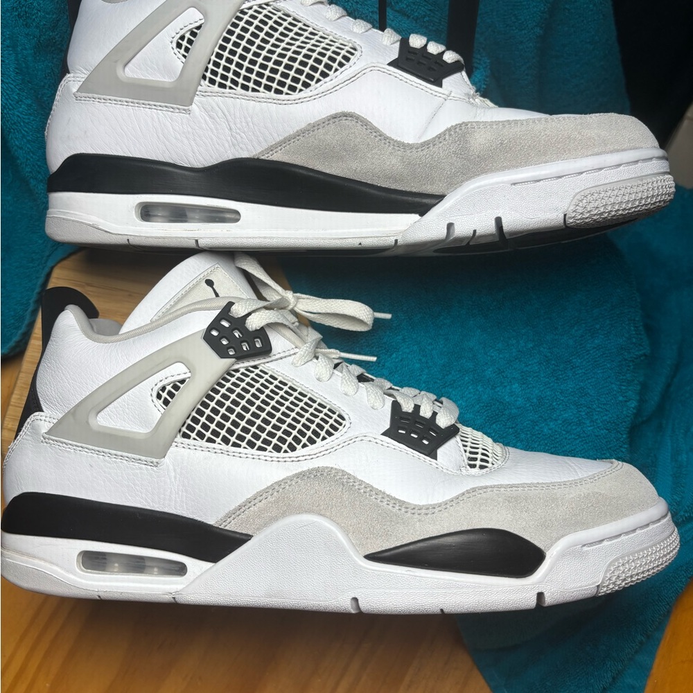 Jordan 4 Retro 4 Mid Military White & Black Size 13